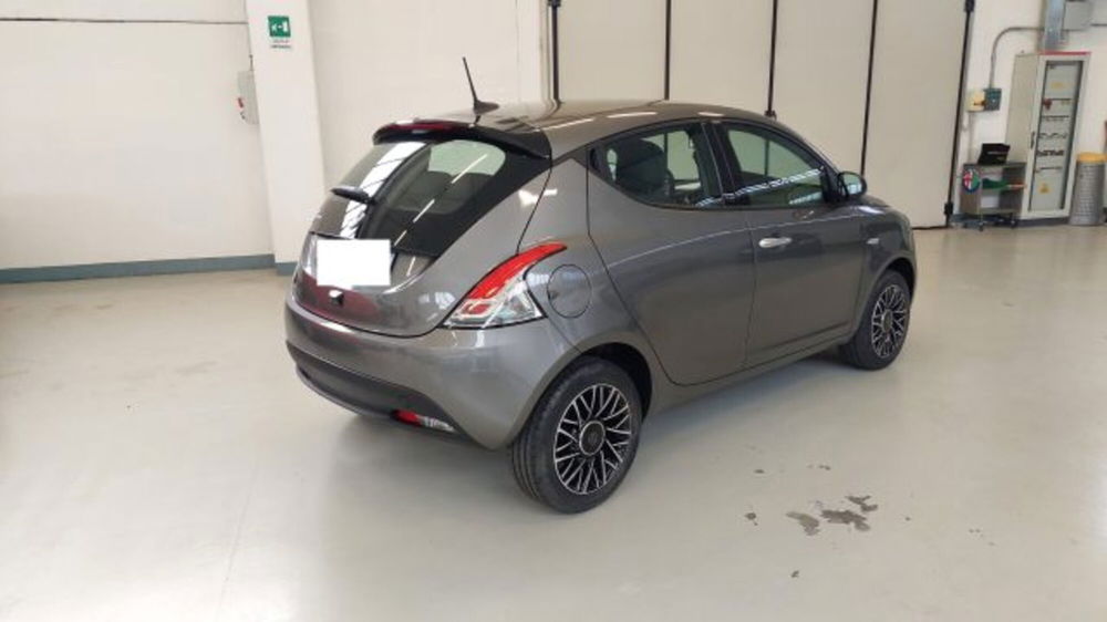 Lancia Ypsilon nuova a Brescia (7)