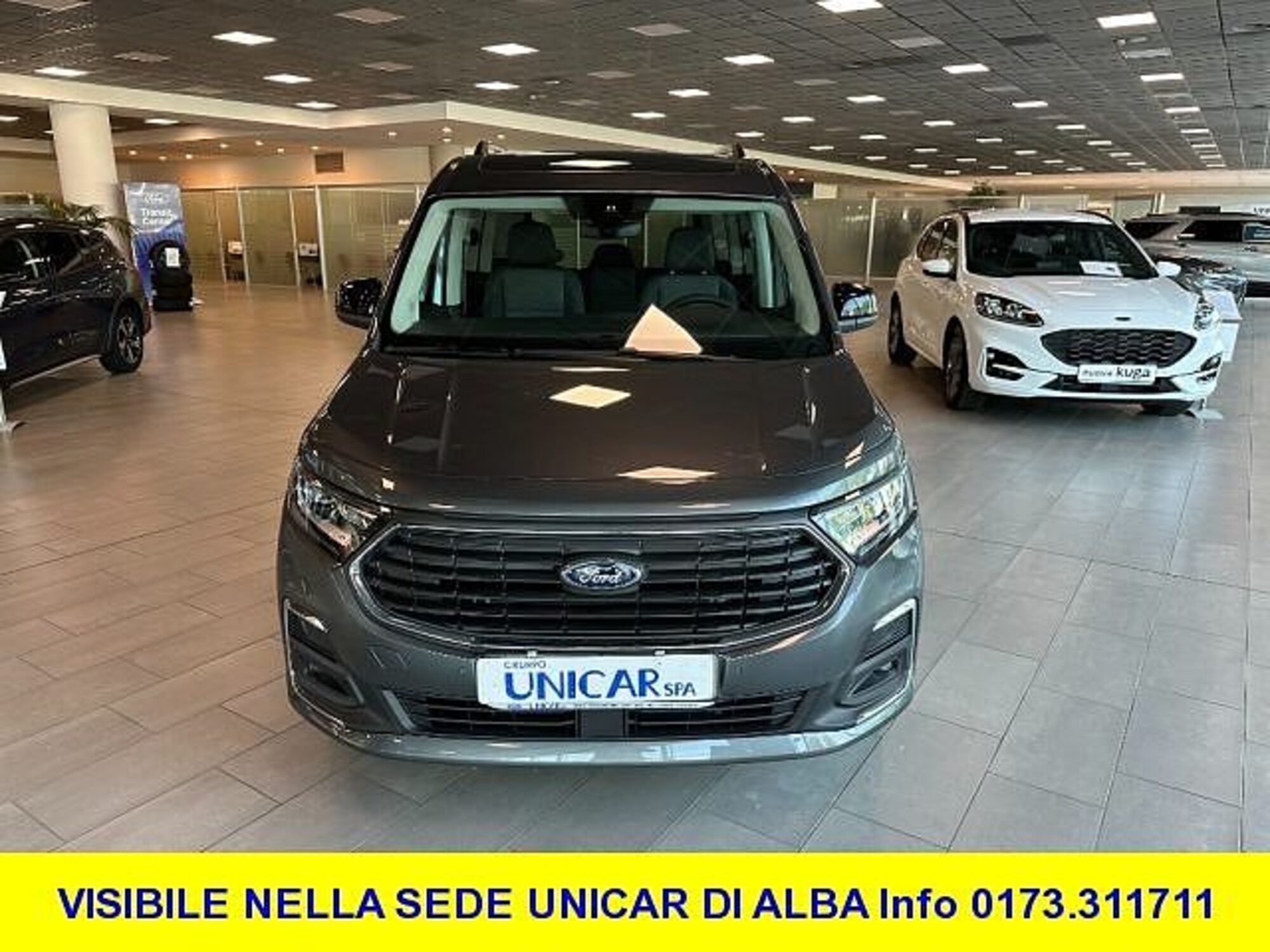 Ford Tourneo Connect 2.0 EcoBlue 122 CV Titanium  nuova a Alba