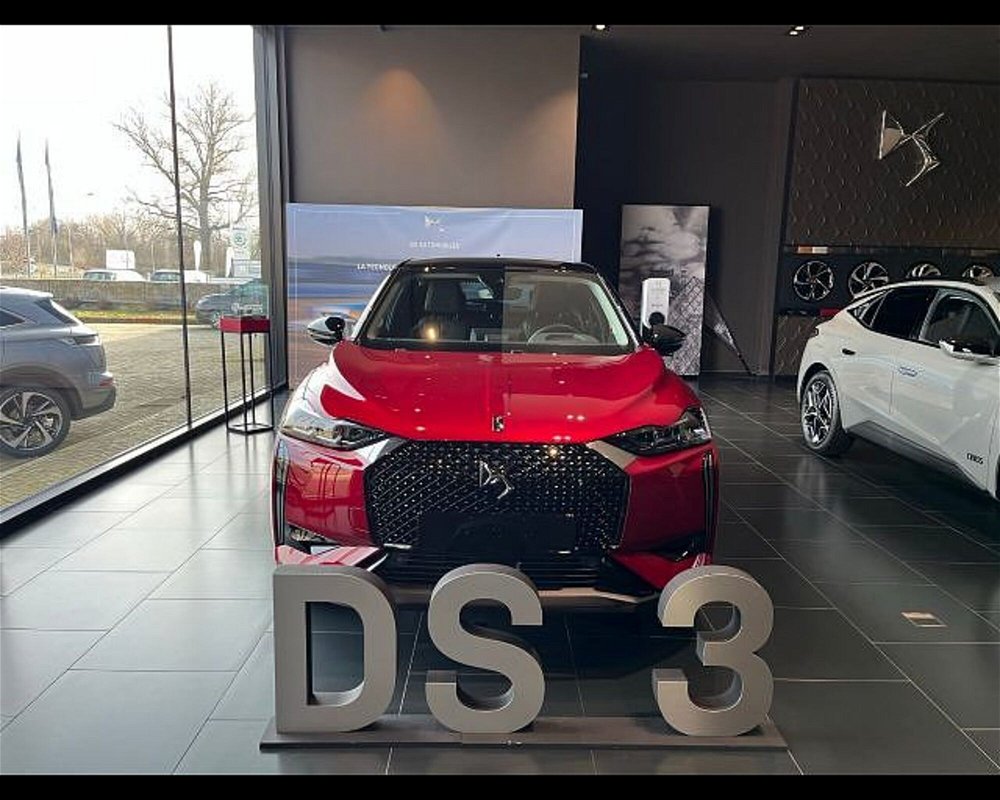 Ds DS 3 DS3 50kWh e-tense Opera auto nuova a Alessandria (2)