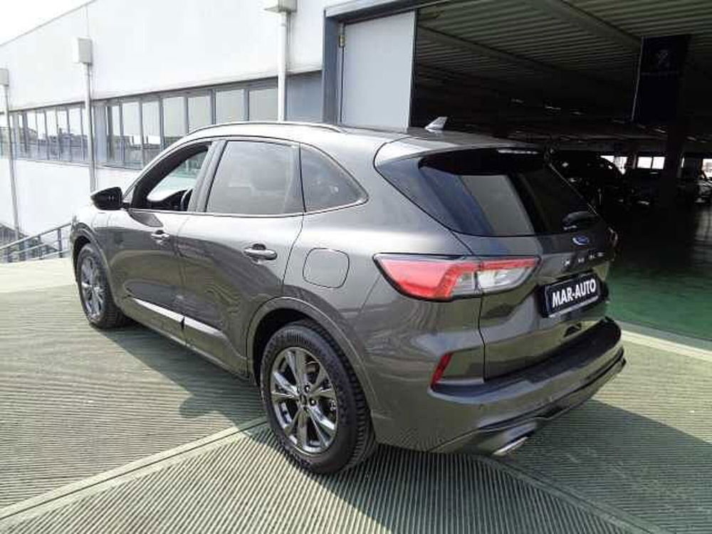 Ford Kuga 2.5 Plug In Hybrid 225 CV CVT 2WD ST-Line  del 2021 usata a Castelfranco Veneto (2)