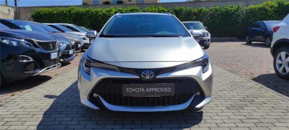 Toyota Corolla Touring Sports 1.8 Hybrid Style  del 2019 usata a Bari (2)