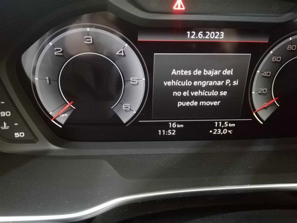 Audi Q3 Sportback nuova a Napoli (11)