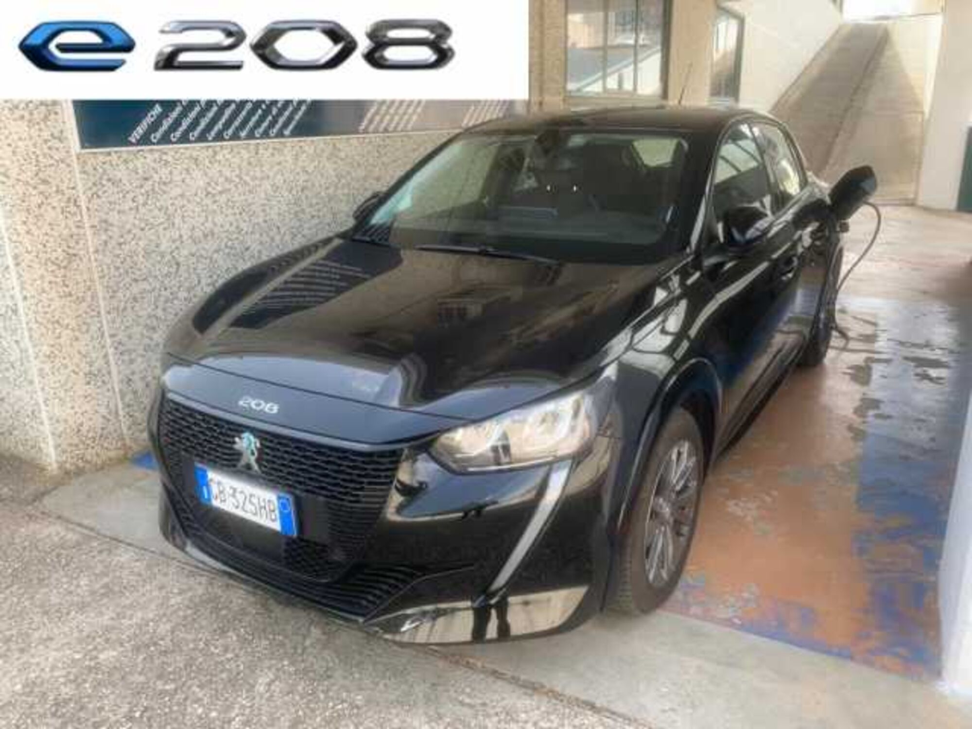 Peugeot 208 motore elettrico 136 CV 5 porte Allure Pack  del 2020 usata a Bracciano