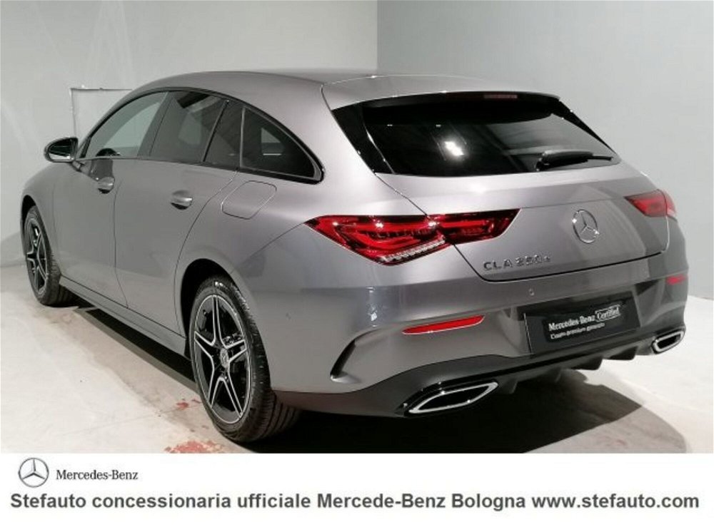 Mercedes-Benz CLA Shooting Brake 250 e Plug-in hybrid Shooting Brake Premium del 2022 usata a Castel Maggiore (5)