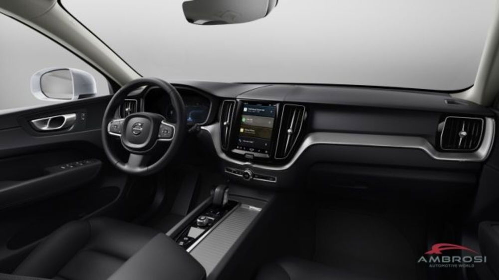 Volvo XC60 nuova a Perugia (8)