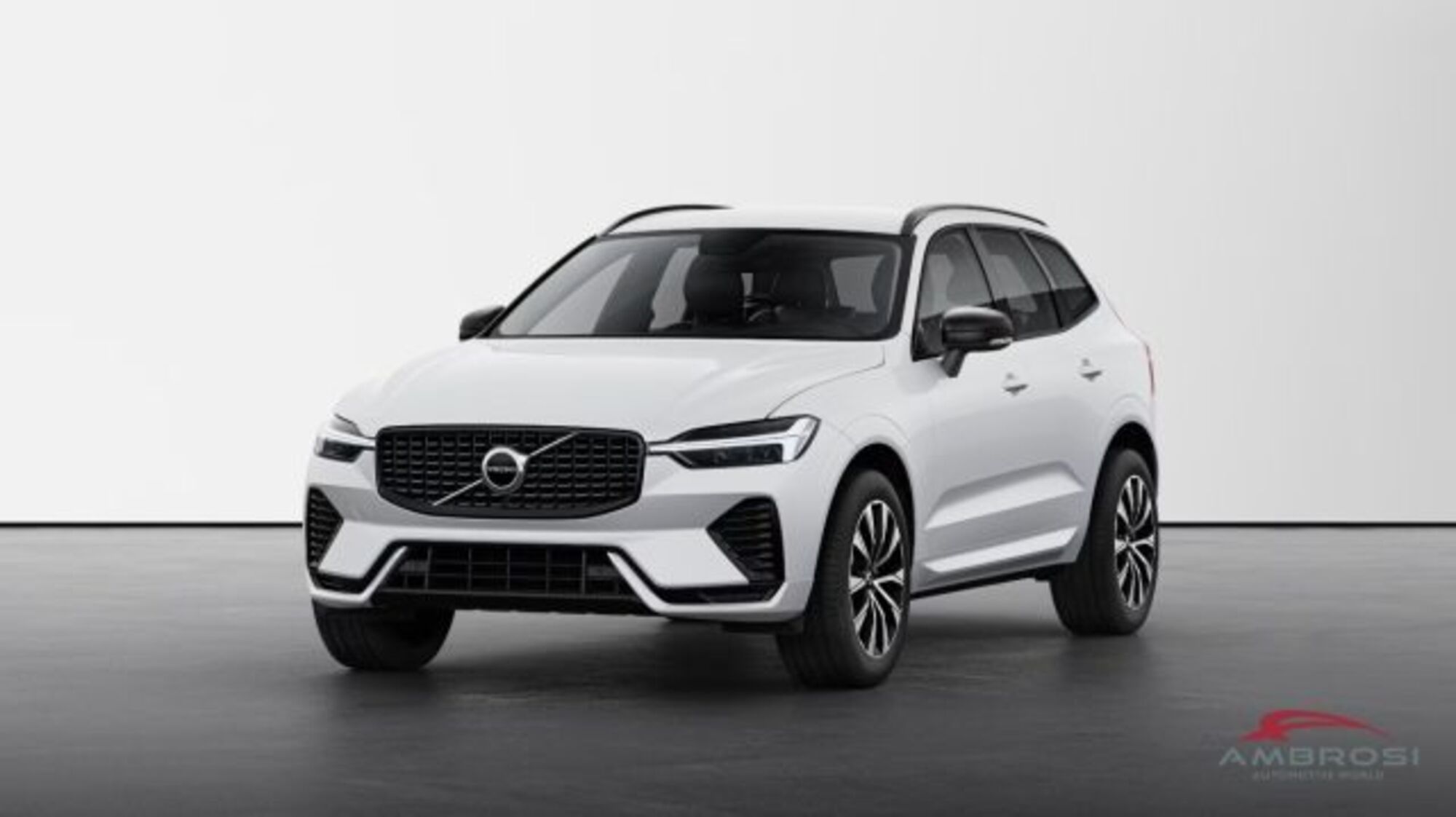 Volvo XC60 B4 (d) AWD automatico Plus Dark nuova a Corciano