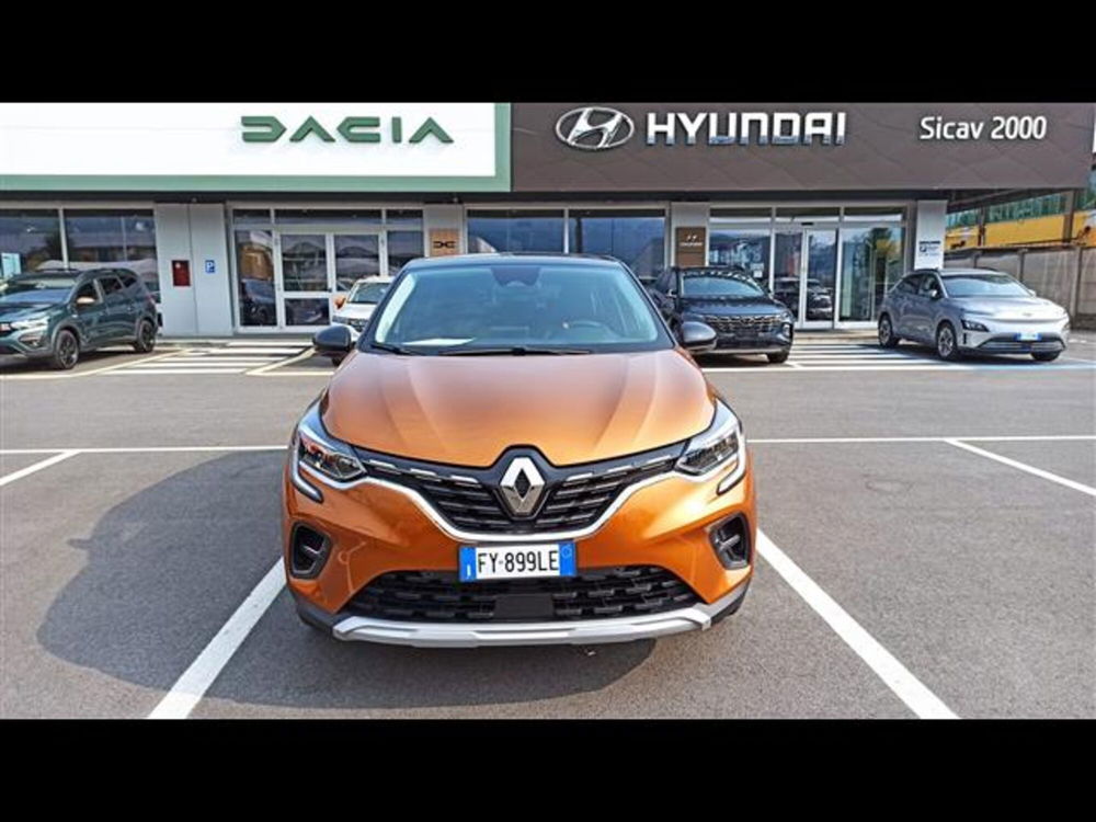 Renault Captur Blue dCi 115 CV EDC Intens  del 2019 usata a Ivrea (3)