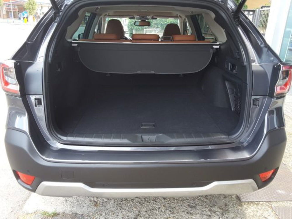 Subaru Outback nuova a Firenze (13)