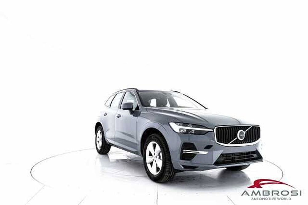 Volvo XC60 nuova a Viterbo (2)