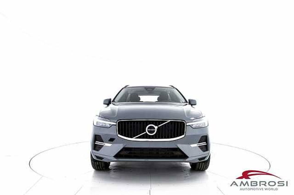 Volvo XC60 nuova a Viterbo (5)