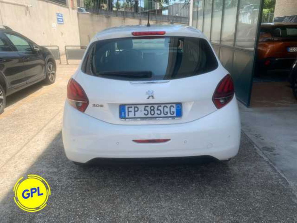 Peugeot 208 usata a Roma (10)