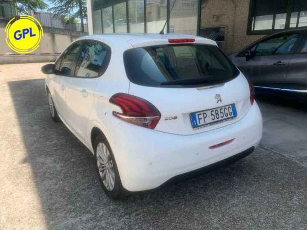 Peugeot 208 usata a Roma (11)