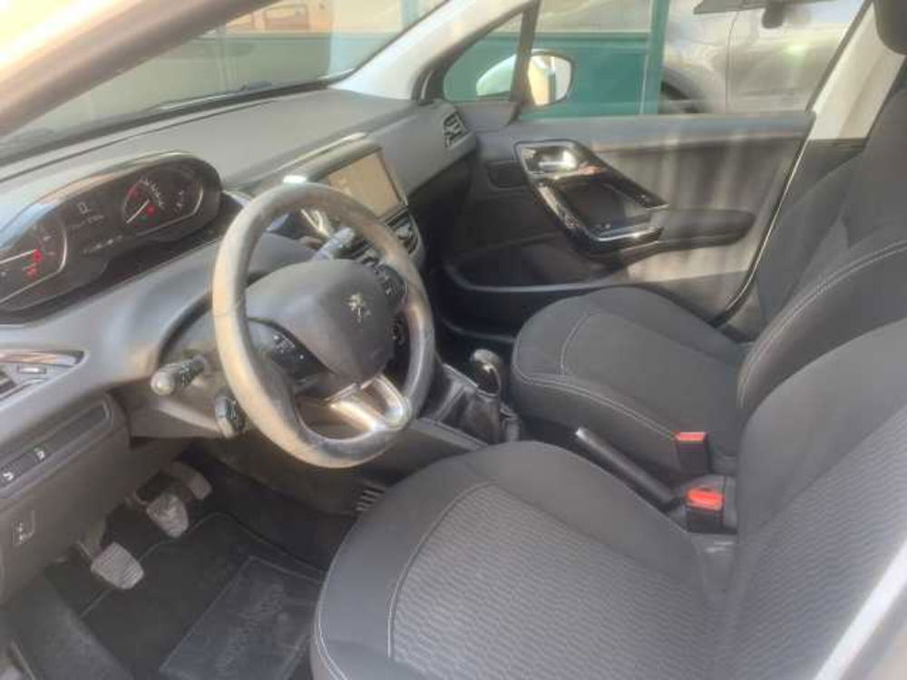 Peugeot 208 usata a Roma (15)