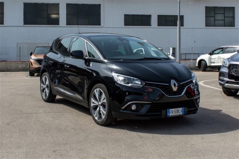 Renault Scénic dCi 8V 110 CV EDC Energy Intens  del 2017 usata a Fondi