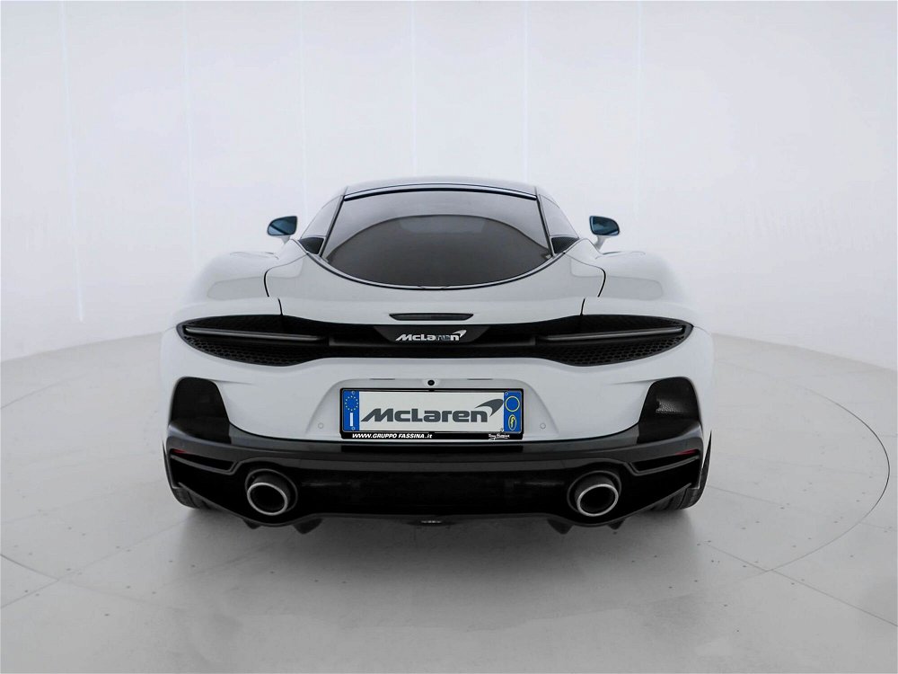 McLaren GT GT  nuova a Milano (5)