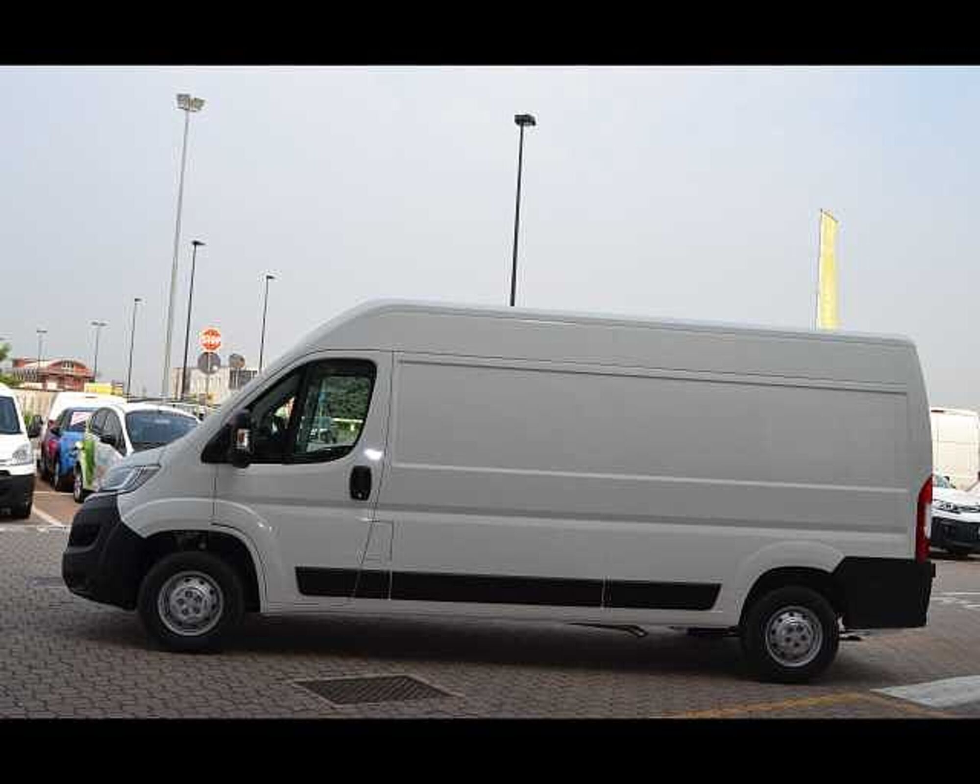 Citroen Jumper Furgone 35 BlueHDi 140 S&amp;S PLM-TM Furgone Heavy Business  nuova a Solaro