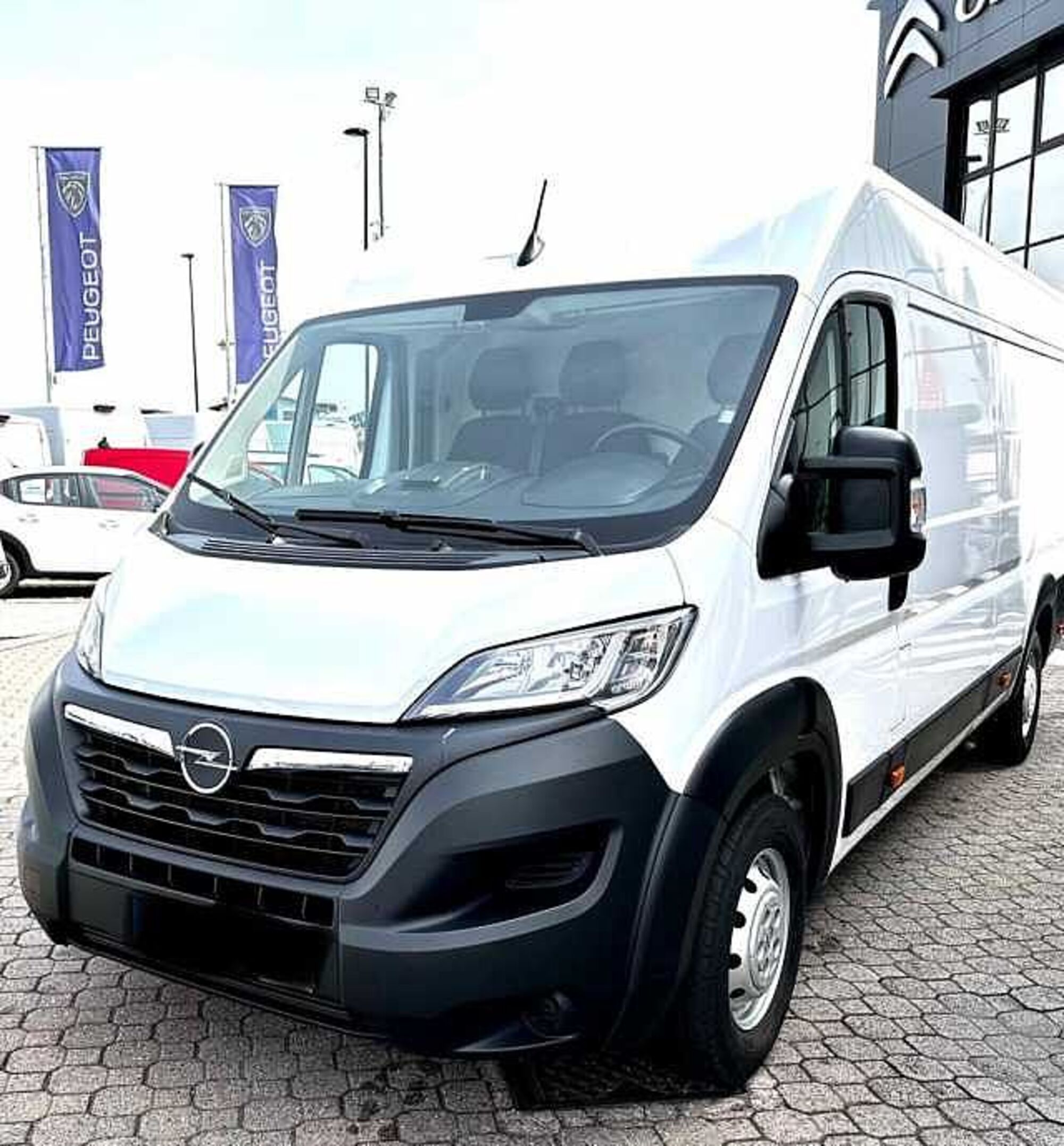 Opel Movano Telaio 35 2.2 BlueHDi 165 PLM-DC Cassonato Alluminio Heavy  del 2022 usata a Solaro