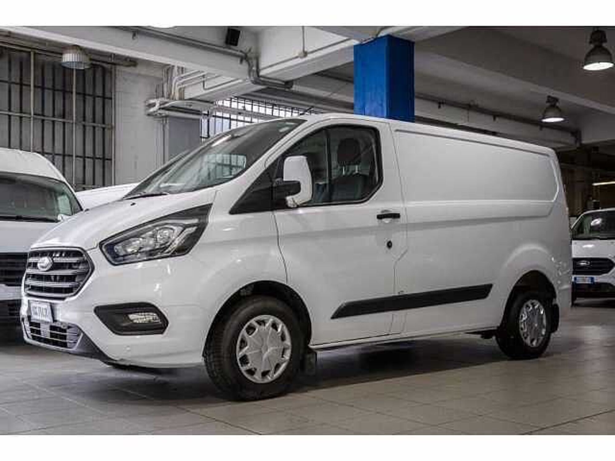 Ford Transit Custom Furgone 300 2.0 TDCi 130 PC-DC Furgone Trend  del 2021 usata a Torino