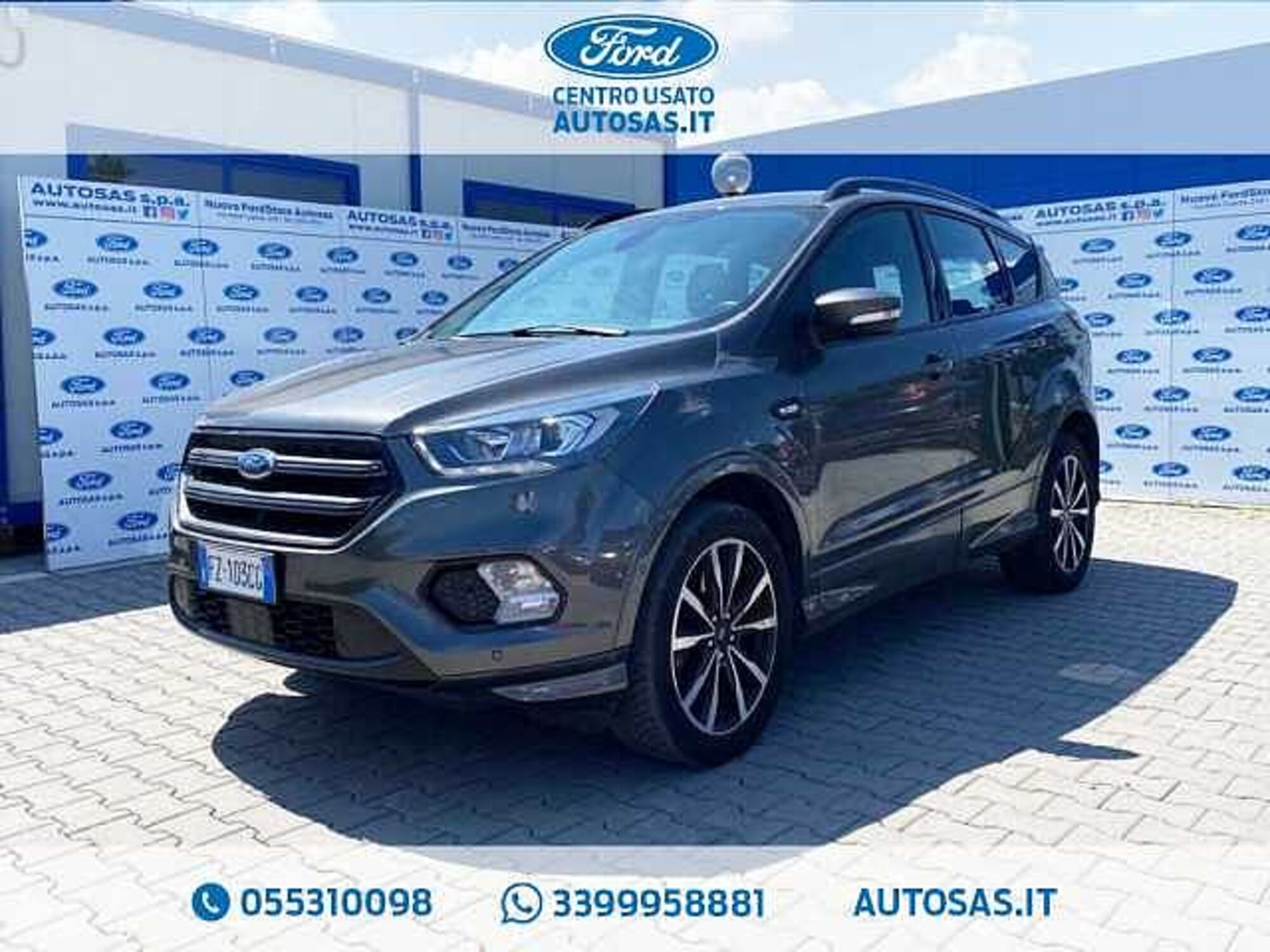 Ford Kuga 2.0 TDCI 120 CV S&amp;S 2WD Powershift ST-Line  del 2019 usata a Firenze