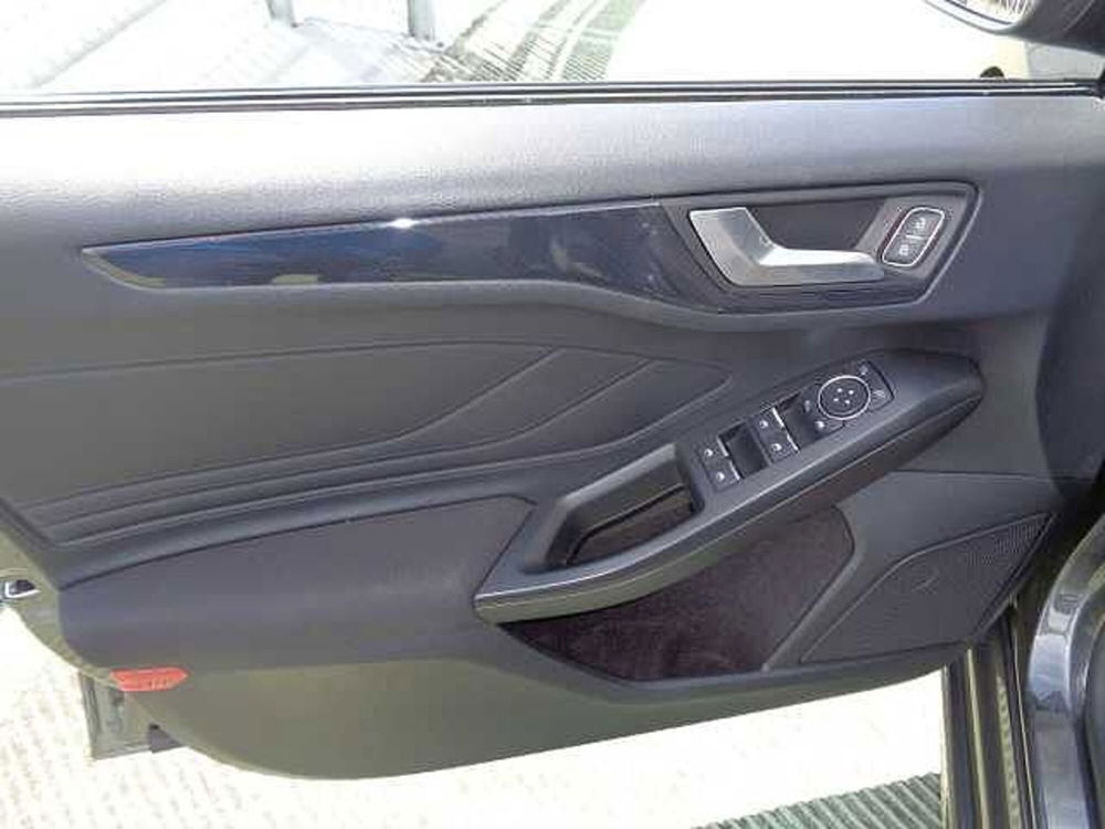 Ford Focus Station Wagon usata a Treviso (9)