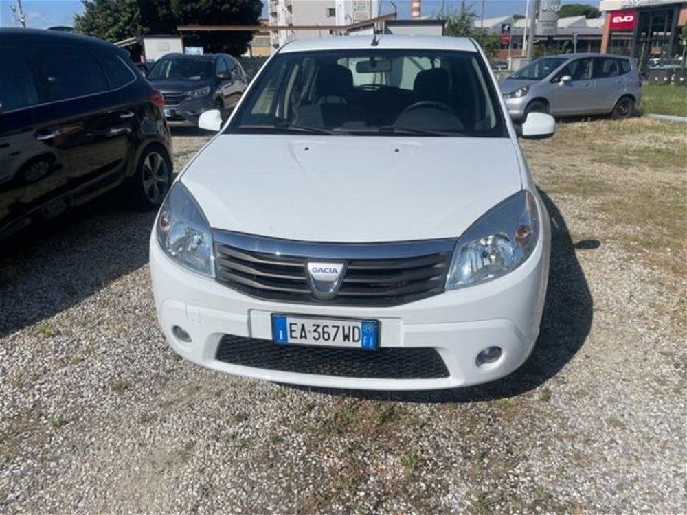 Dacia Sandero 1.2 16V Blackline del 2010 usata a Prato (2)