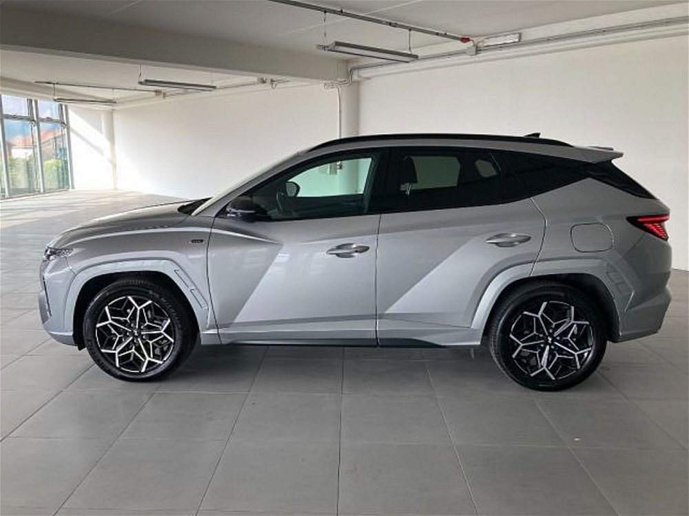 Hyundai Tucson 1.6 phev NLine 4wd auto del 2021 usata a Alba (4)