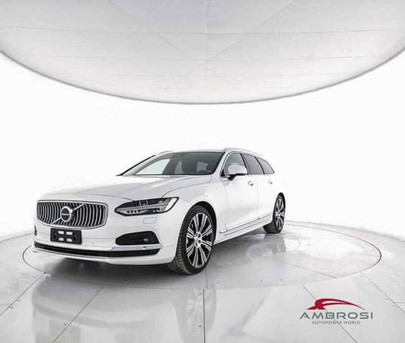 Volvo V90 B4 (d) AWD automatico Plus Bright nuova a Viterbo