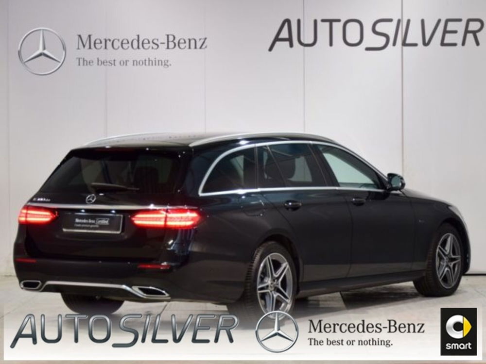 Mercedes-Benz Classe E Station Wagon 300 de Auto Plug in hybrid Premium del 2022 usata a Verona (2)