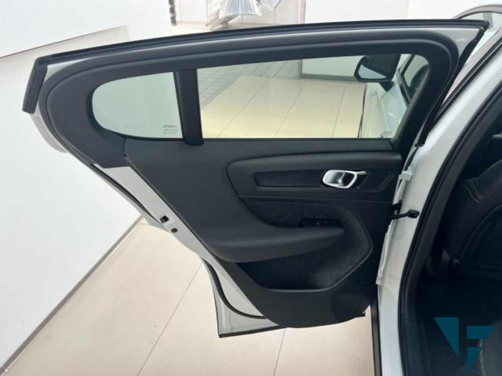 Volvo C40 nuova a Udine (19)