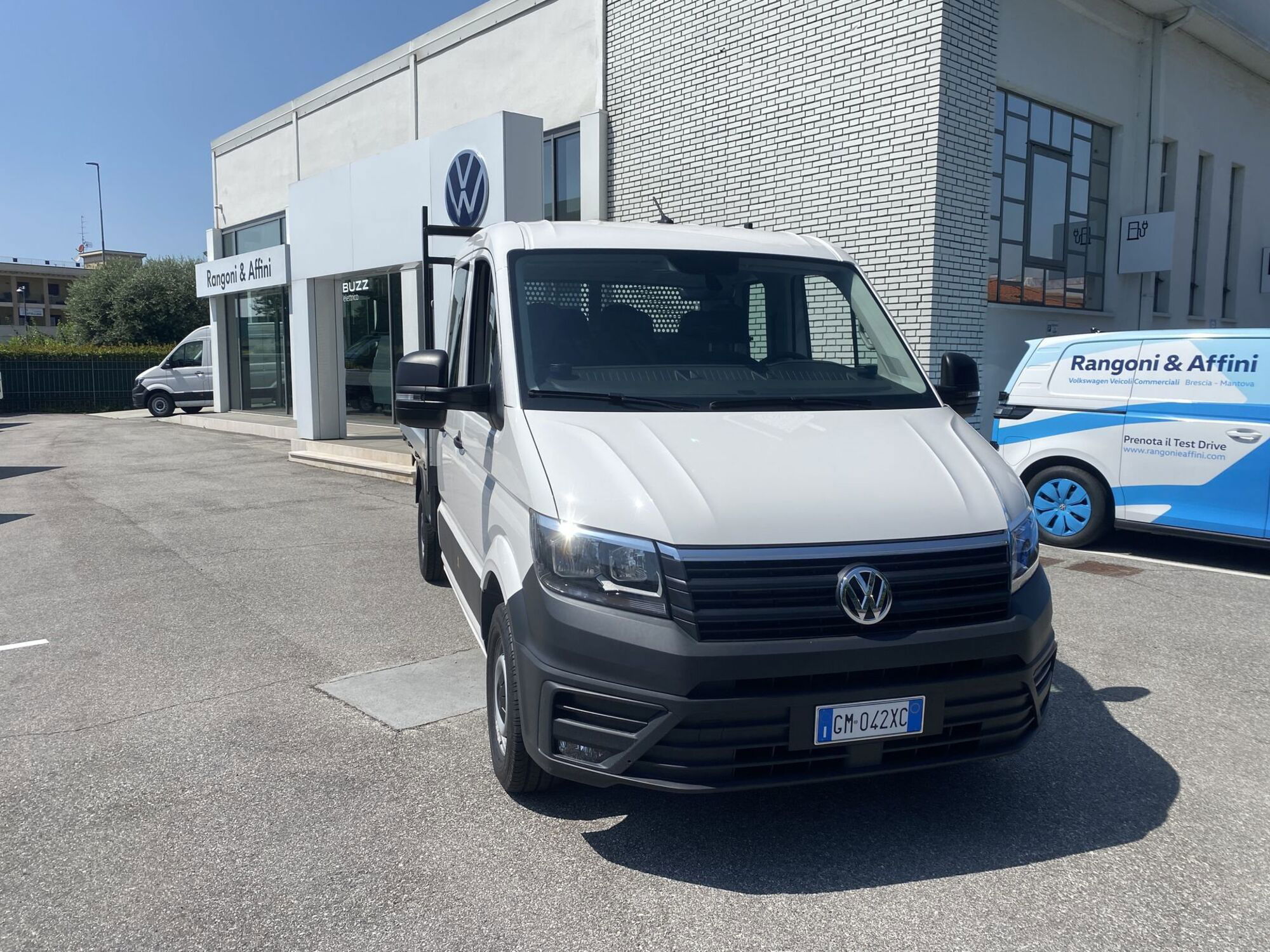 Volkswagen Veicoli Commerciali Crafter Telaio 35 2.0 TDI 140CV PM-DC Cabinato Business  nuova a Castegnato