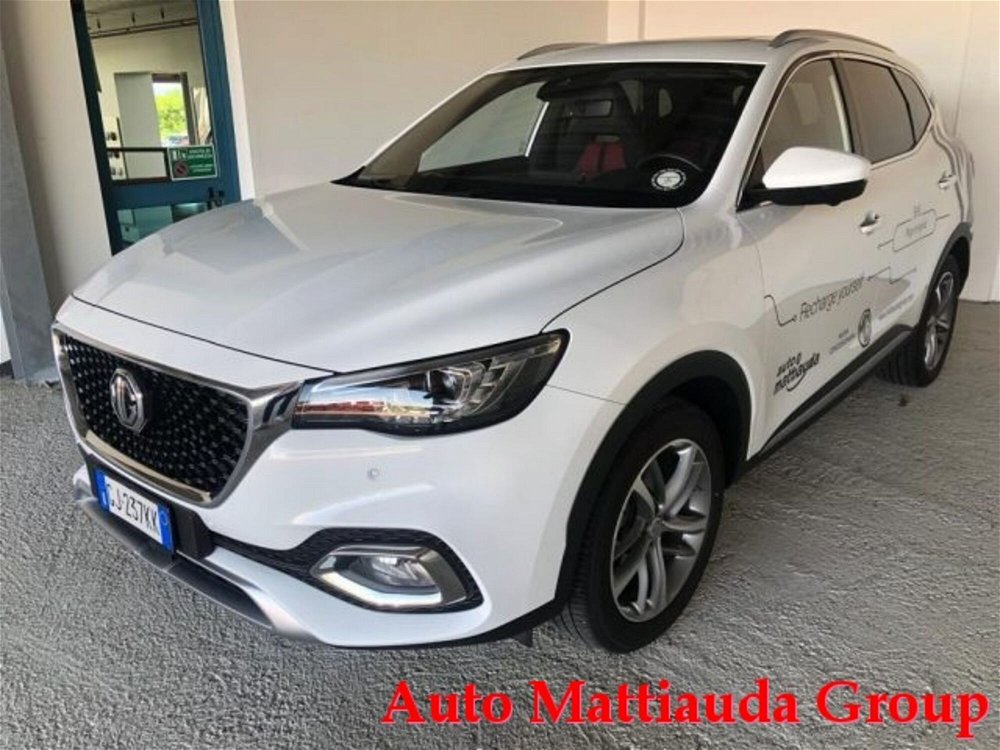 Mg EHS Plug-in Hybrid Exclusive del 2022 usata a Cuneo (3)