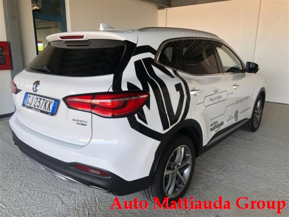 Mg EHS Plug-in Hybrid Exclusive del 2022 usata a Cuneo (5)