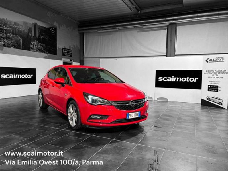 Opel Astra 1.6 CDTi 110CV Start&Stop 5 porte Innovation my 18 del 2016 usata a Parma