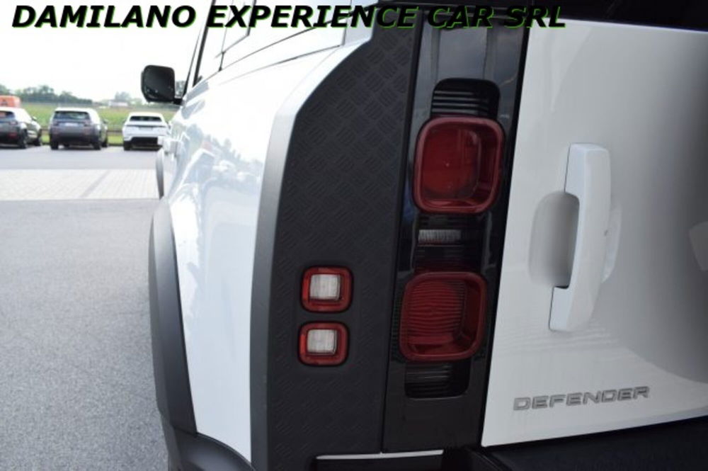 Land Rover Defender usata a Cuneo (14)