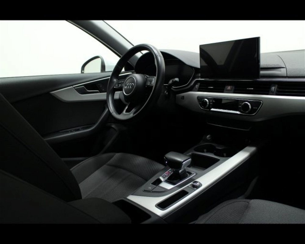 Audi A4 Avant 35 2.0 tdi mhev Business Advanced 163cv s-tronic del 2019 usata a Conegliano (4)