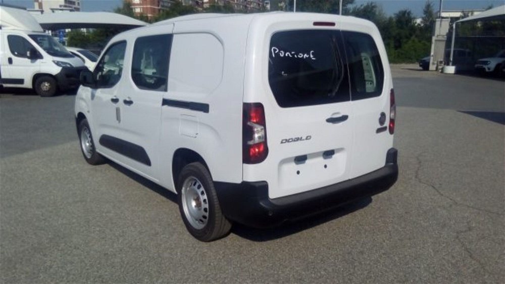 Fiat Doblò 1.5 BlueHdi 100CV Crew Cab  nuova a Torino (2)