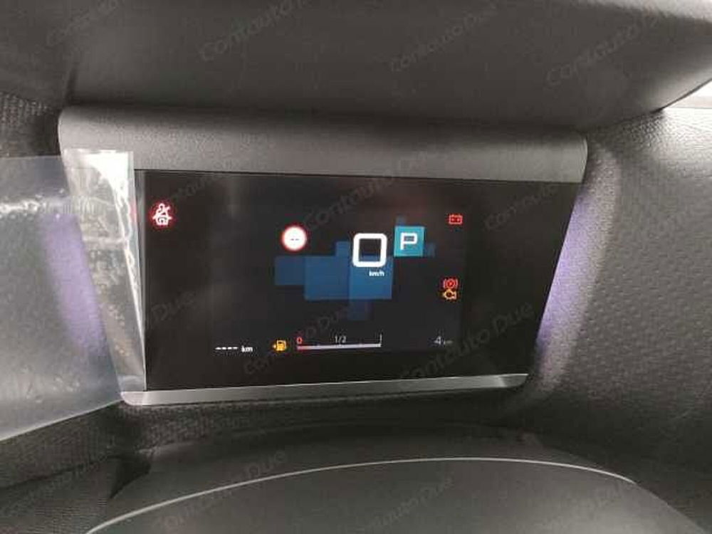 Citroen C4 nuova a Caserta (16)