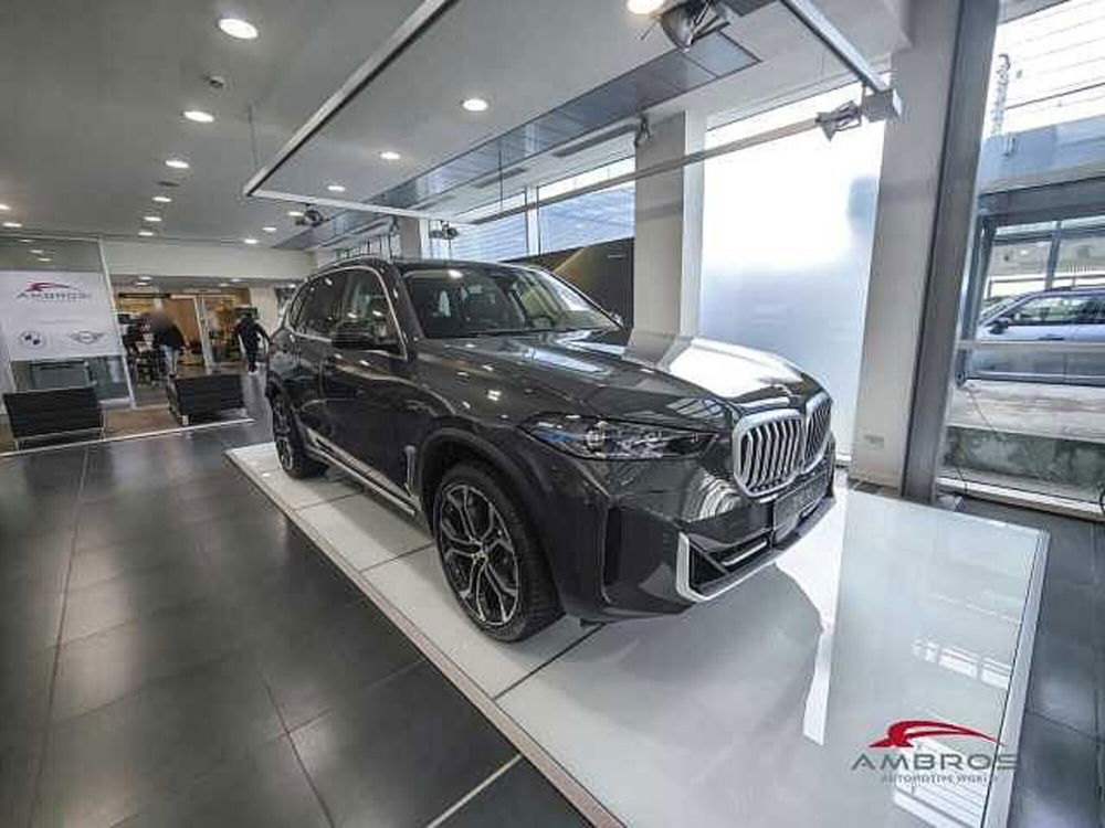 BMW X5 nuova a Viterbo (2)