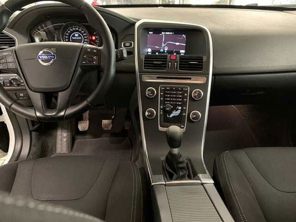 Volvo XC60 usata a Macerata (11)