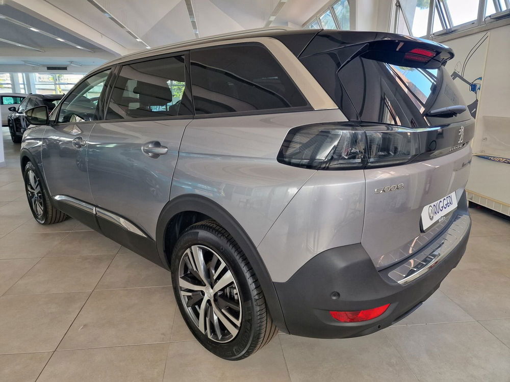 Peugeot 5008 usata a Rimini (7)