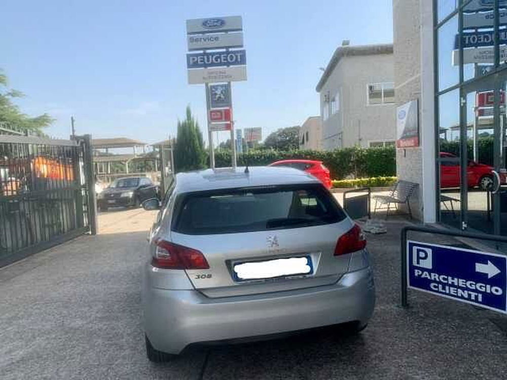 Peugeot 308 usata a Roma (10)