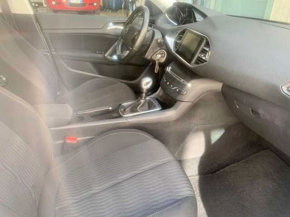 Peugeot 308 usata a Roma (17)