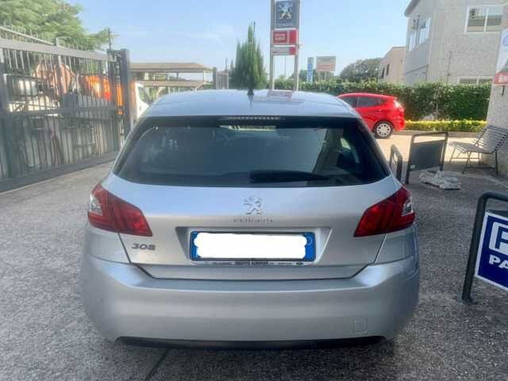 Peugeot 308 usata a Roma (4)