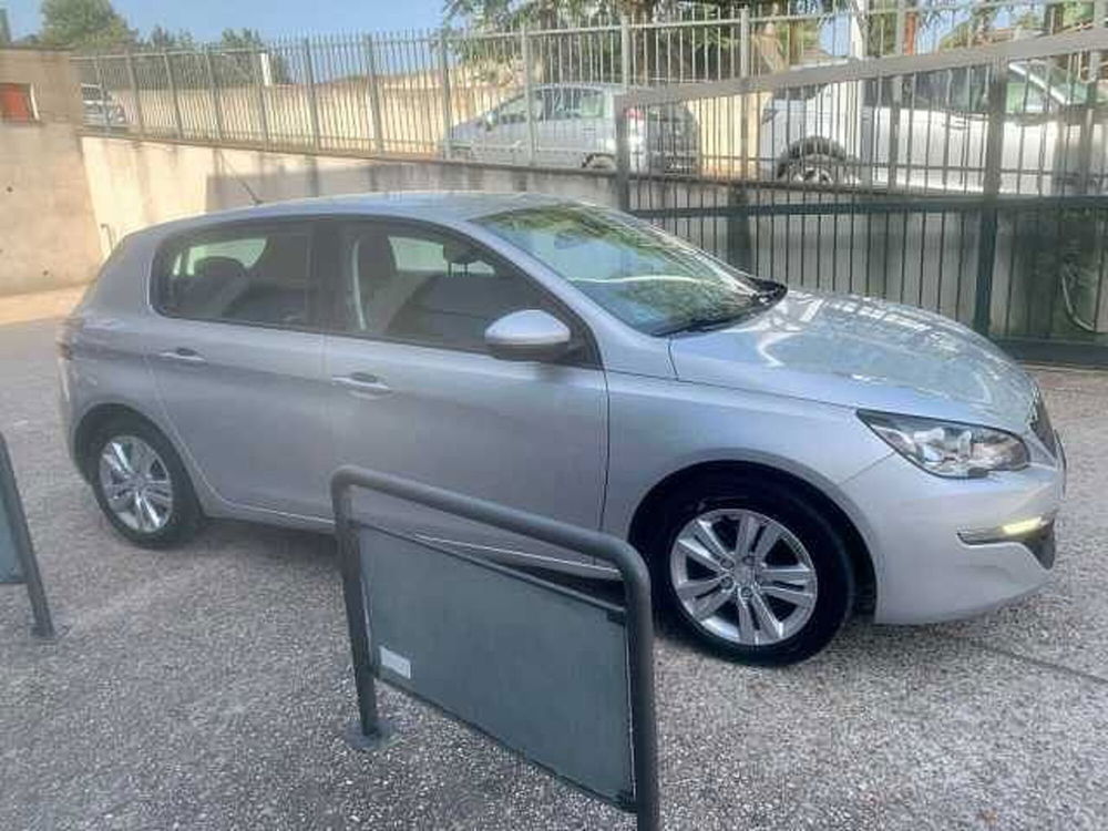 Peugeot 308 usata a Roma (9)