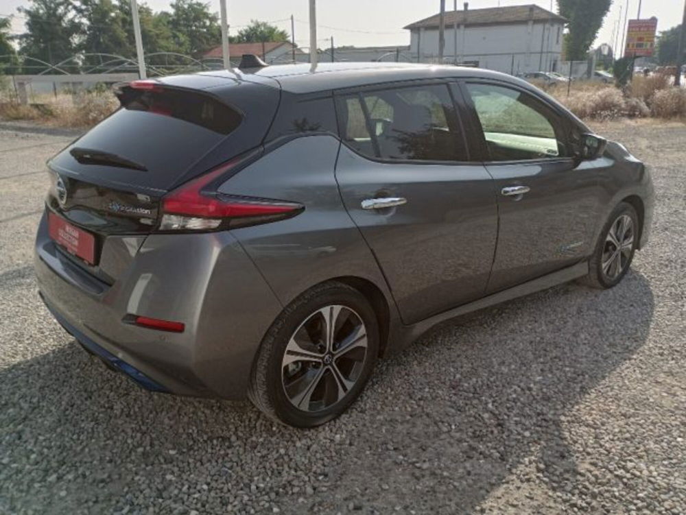 Nissan Leaf usata a Pavia (4)