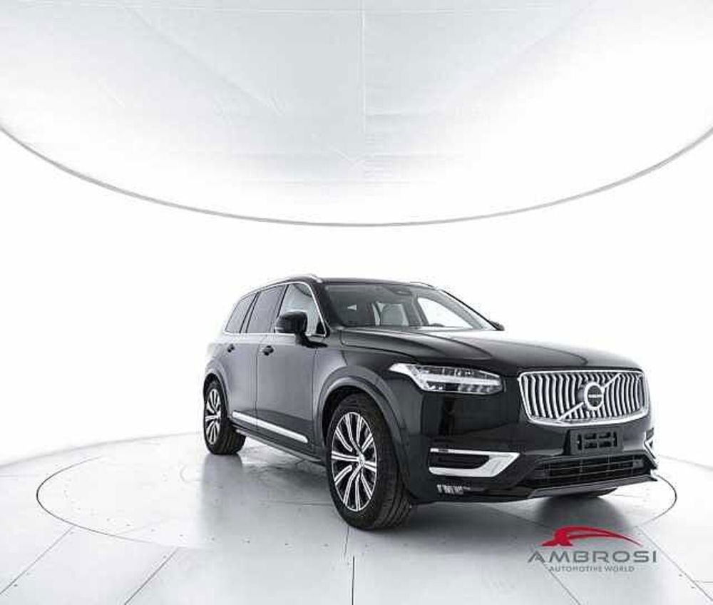 Volvo XC90 nuova a Viterbo (2)