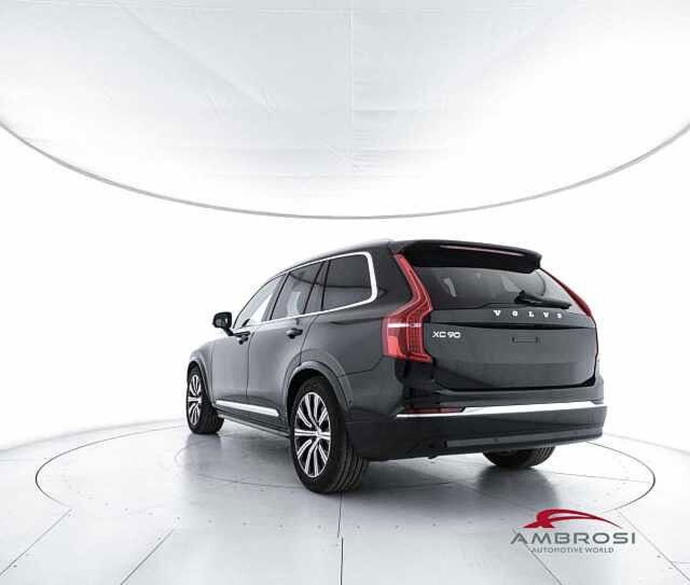 Volvo XC90 nuova a Viterbo (4)