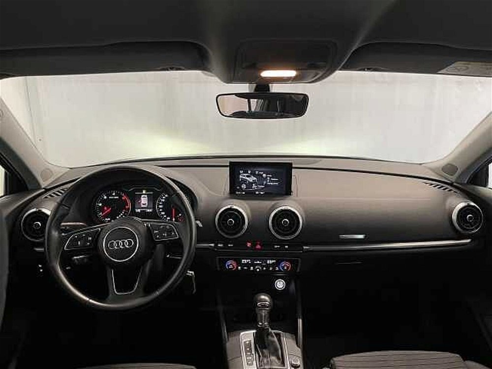 Audi A3 Sportback 1.6 TDI 116 CV S tronic Sport del 2017 usata a Lucca (3)