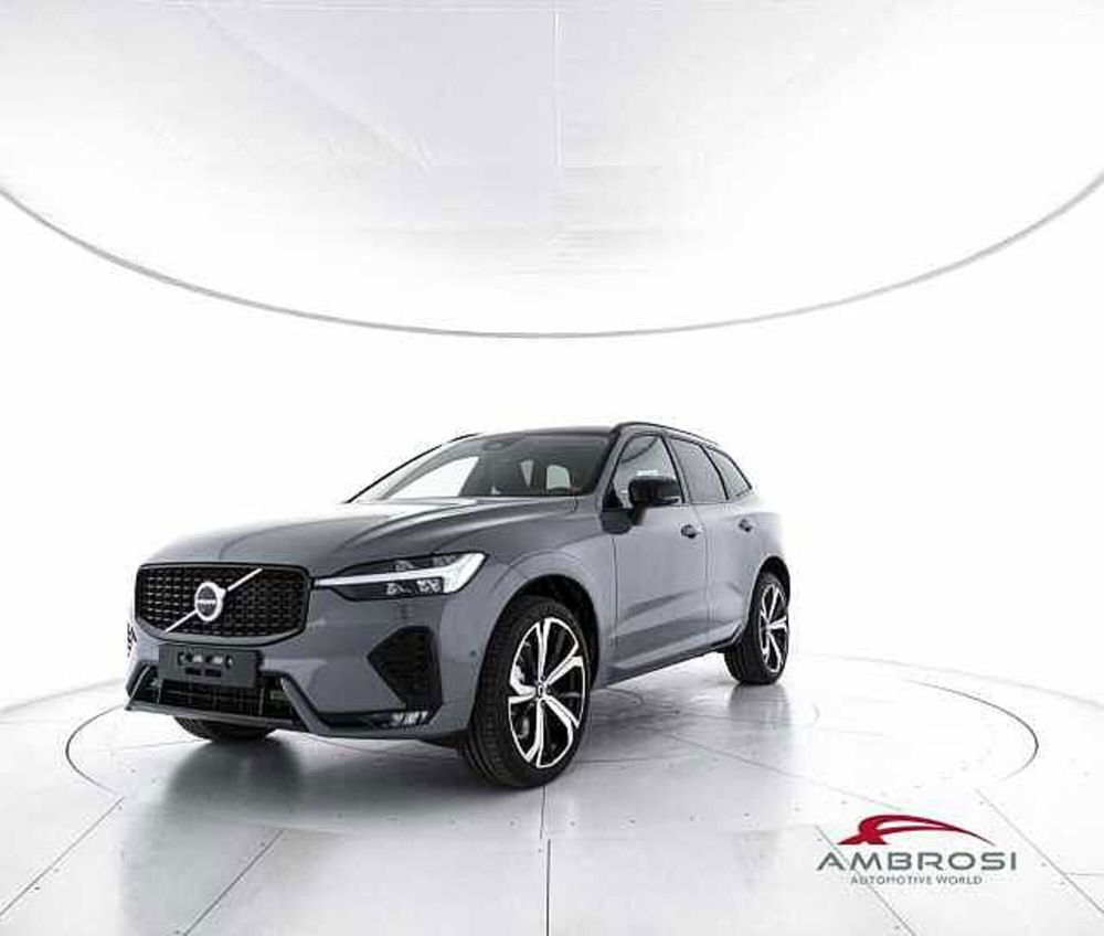 Volvo XC60 nuova a Viterbo