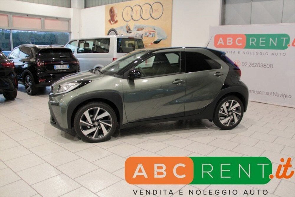 Toyota Aygo X 1.0 VVT-i 72 CV 5 porte Limited nuova a Sesto San Giovanni (2)